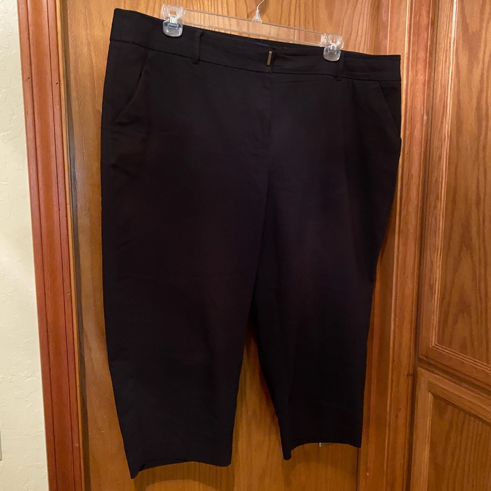 Apt. 9 Torie Women's Black Plus Size Capris 20W